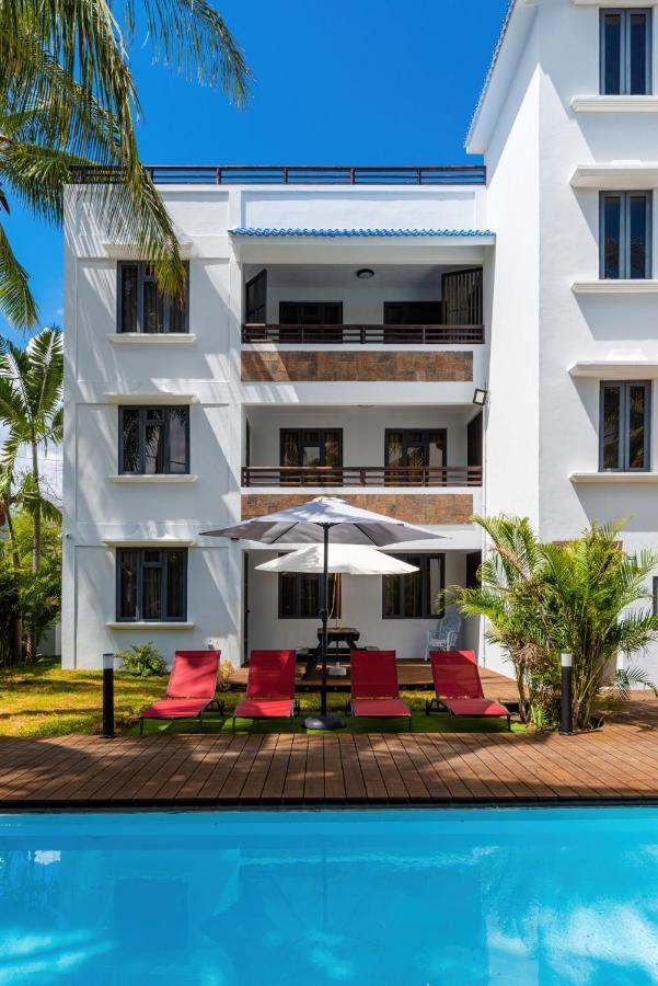 Les Cerisiers Beach Residence, Cosy And Modern 3 Bedroom Apartment Located 50 Metres From The Beach And From All Amenities And Restaurants On The Coastal Road Flic-en-Flacq Eksteriør billede